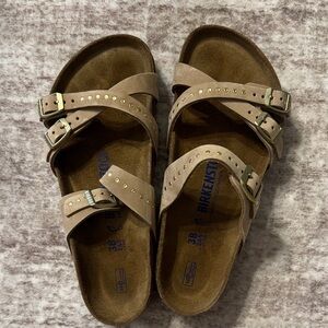 Birkenstock Beige Suede Sandals with Gold Buckles. Worn 5times or less. Like new